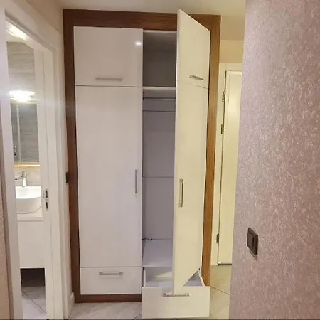 Διαμέρισμα 1+1 With Amazing View Close To Mall&carrefour Κωνσταντινούπολη