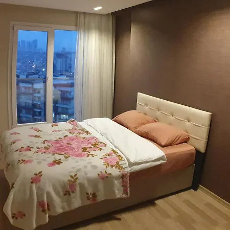 Apartment 1+1 With Amazing View Close To Mall&carrefour Istanbul